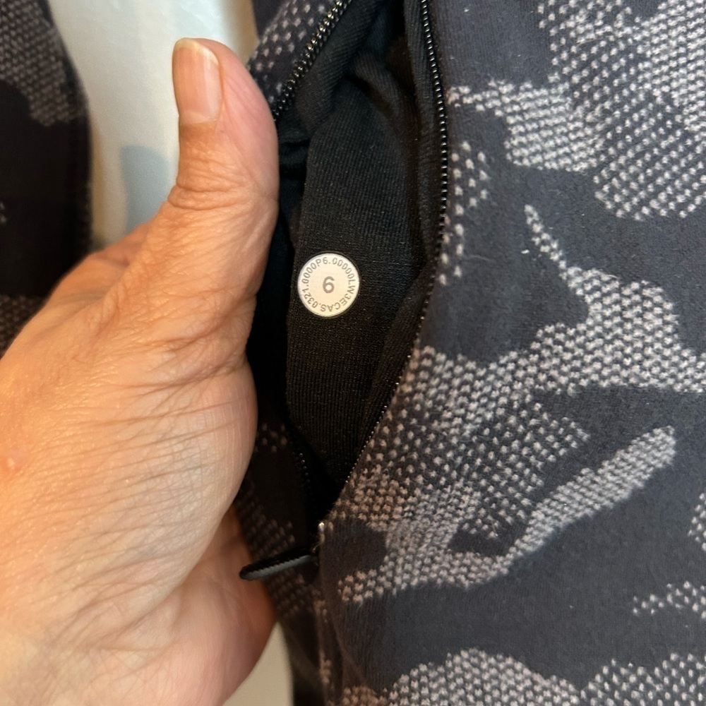 Lululemon  *Rulu Size 6 Heritage Camo Jacquard Black Lunar Rock 2021 - Picture 7 of 7